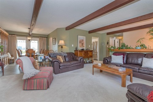 6627 Lakes Rd, Duncan, BC 