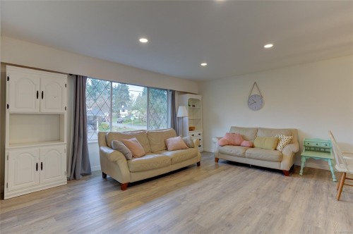 5795 Valleyview Rd, Duncan, BC 