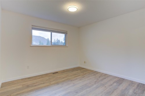 5795 Valleyview Rd, Duncan, BC 