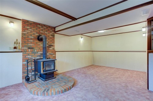 5795 Valleyview Rd, Duncan, BC 