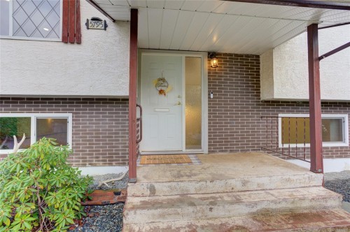 5795 Valleyview Rd, Duncan, BC 