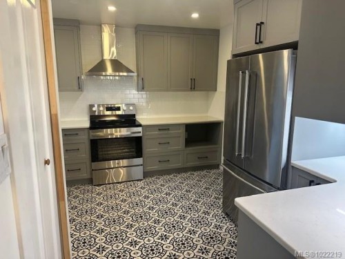 5795 Valleyview Rd, Duncan, BC 