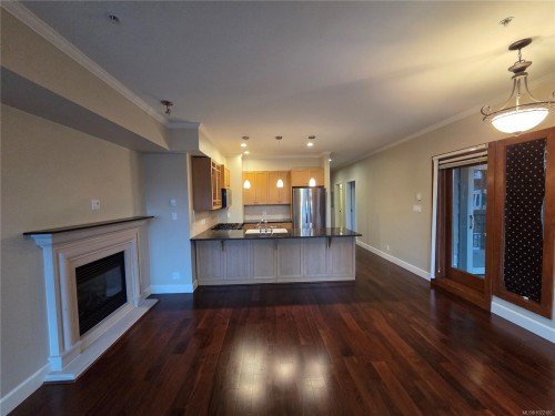 305-2006 Troon Crt, Langford, BC - Indoor With Fireplace
