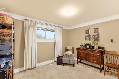 5424 Haslam Dr, Port Alberni, BC 