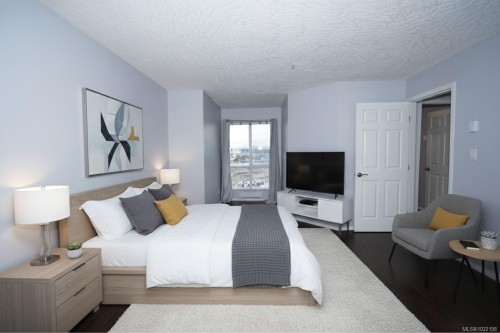 408-649 Bay St, Victoria, BC - Indoor Photo Showing Bedroom