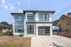 146 Cadillac Ave  Saanich, BC V8Z 1T6