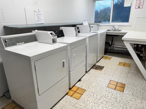 4101-997 Bowen Rd, Nanaimo, BC - Indoor Photo Showing Laundry Room