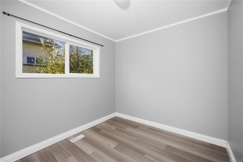 680 Pine St, Nanaimo, BC - Indoor Photo Showing Other Room