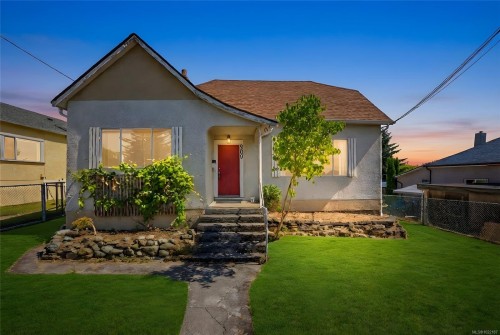 680 Pine St, Nanaimo, BC - Outdoor