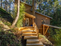 4708 Captains Cres  Pender Island, BC V0N 2M0