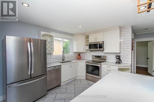 1326 Tara Drive, Ottawa, ON - Indoor Photo Showing Kitchen With Stainless Steel Kitchen