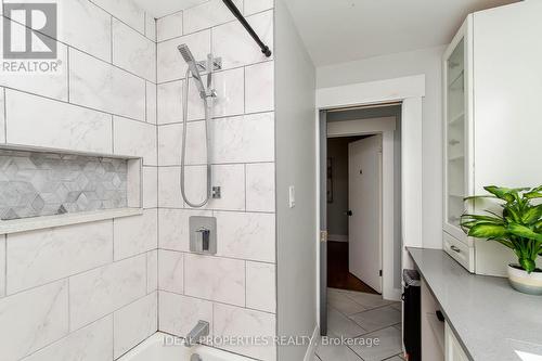 1326 Tara Drive, Ottawa, ON - Indoor Photo Showing Bathroom