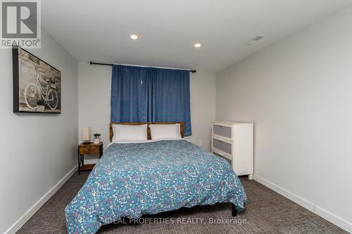 1326 Tara Drive, Ottawa, ON - Indoor Photo Showing Bedroom