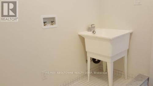 71 Fingland Crescent, Hamilton, ON - Indoor Photo Showing Bathroom