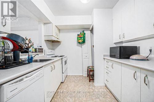 107 - 318 Lorry Greenberg Drive, Ottawa, ON - Indoor Photo Showing Kitchen