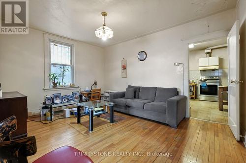 189 Preston Street, Ottawa, ON - Indoor Photo Showing Living Room