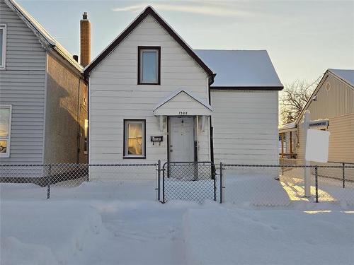 1388 Manitoba Ave, Winnipeg, MB 