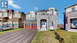 16 SLATER COURT  East Gwillimbury, ON L9N 0P8