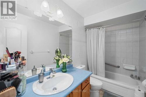 2797 Windjammer Road, Mississauga, ON - Indoor Photo Showing Bathroom