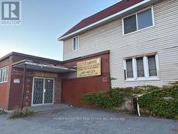 566 BAY STREET  Ottawa, ON K1R 6B9