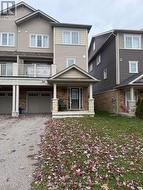 82 TABARET CRESCENT  Oshawa, ON L1L 0G5