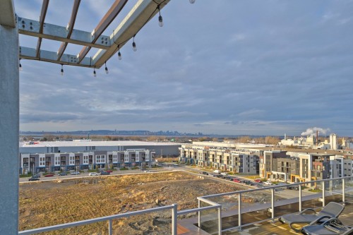 Patio - 402-20 Rue D'Ambre, Candiac, QC - Outdoor With View