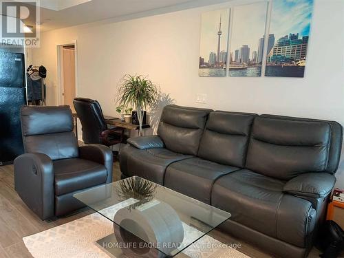 309 - 150 East Liberty Street, Toronto, ON - Indoor Photo Showing Living Room