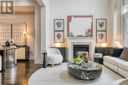 21 Mackenzie'S Stand Avenue, Markham, ON - Indoor Photo Showing Living Room With Fireplace