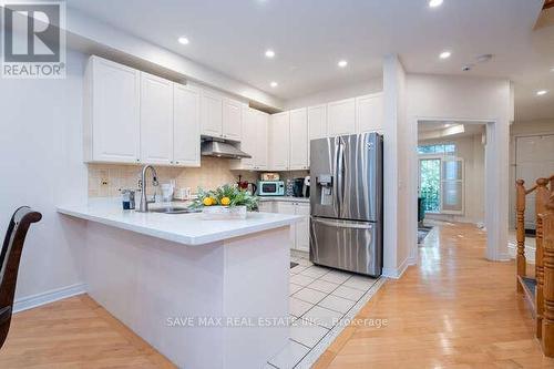 3452 Eglinton Avenue W, Mississauga, ON - Indoor Photo Showing Kitchen