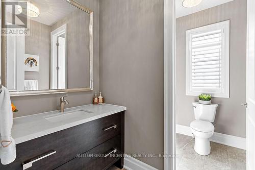 327 Sunnybrae Avenue, Innisfil, ON - Indoor Photo Showing Bathroom