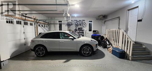 327 Sunnybrae Avenue, Innisfil, ON - Indoor Photo Showing Garage