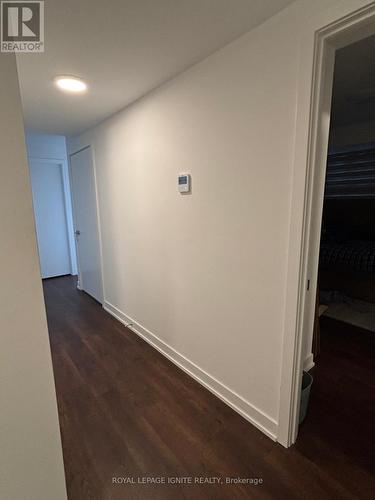 420B - 1604 Charles Street, Whitby, ON - Indoor Photo Showing Other Room