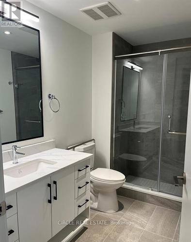 511 - 741 King Street W, Kitchener, ON - Indoor Photo Showing Bathroom