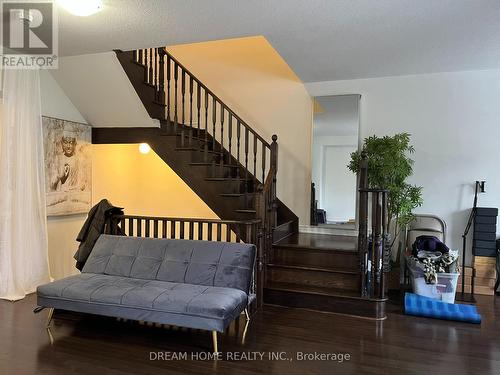 21 Globemaster Lane, Richmond Hill, ON - Indoor Photo Showing Other Room