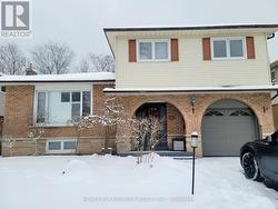 16 MANSFIELD CRESCENT  Whitby, ON L1N 6T4