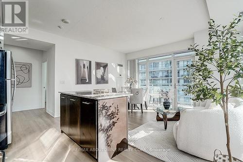 2005 - 360 Square One Drive, Mississauga, ON - Indoor