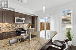 Beautiful kitchen w/stainless steel appliances - 