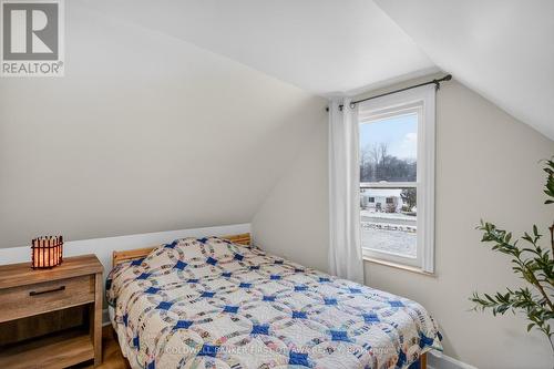 8712 Bank Street, Ottawa, ON - Indoor Photo Showing Bedroom