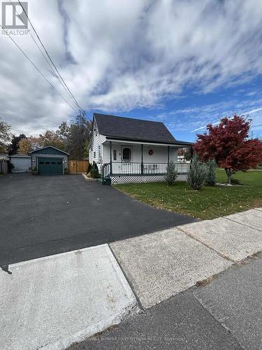Driveway resealed 2025 - 8712 Bank Street, Ottawa, ON - Outdoor