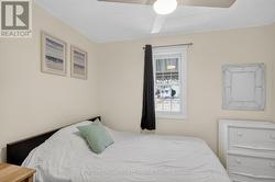 Main floor bdrm - 