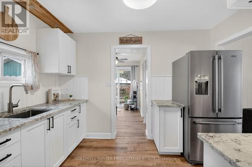 8712 Bank Street, Ottawa, ON - Indoor Photo Showing Kitchen With Upgraded Kitchen