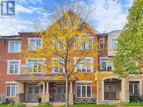 3050 Eberly Woods Drive, Oakville, ON - Outdoor With Facade