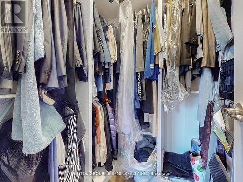 3050 Eberly Woods Drive, Oakville, ON - Indoor With Storage