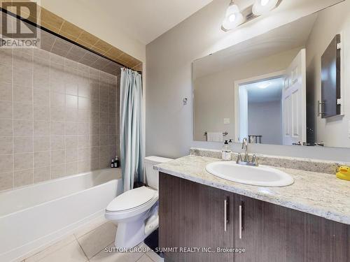 3050 Eberly Woods Drive, Oakville, ON - Indoor Photo Showing Bathroom