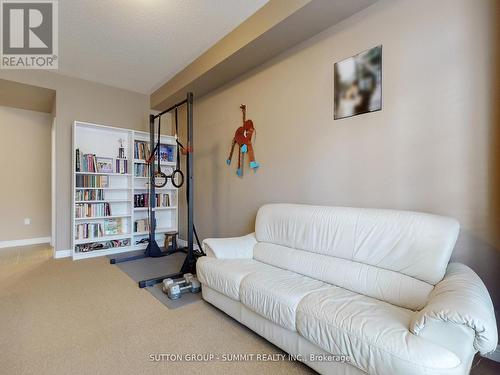 3050 Eberly Woods Drive, Oakville, ON - Indoor