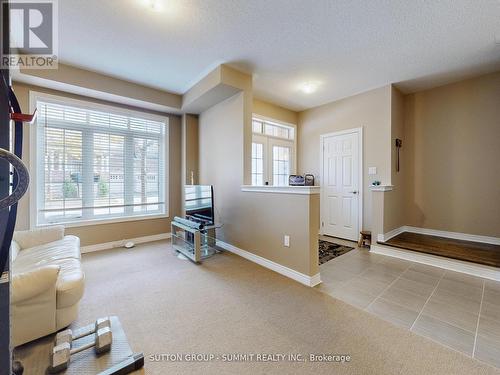 3050 Eberly Woods Drive, Oakville, ON - Indoor