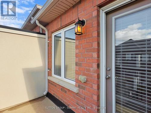 3050 Eberly Woods Drive, Oakville, ON - Outdoor With Exterior