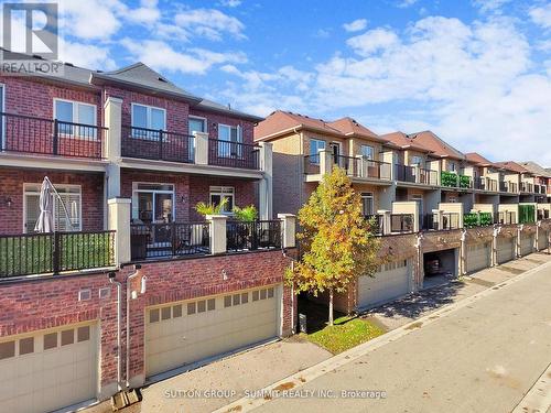 3050 Eberly Woods Drive, Oakville, ON - Outdoor With Balcony With Facade