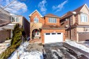 40 Tuscana Boulevard, Vaughan, ON  - Outdoor With Facade 