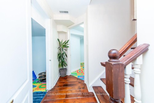 40 Tuscana Boulevard, Vaughan, ON - Indoor Photo Showing Other Room